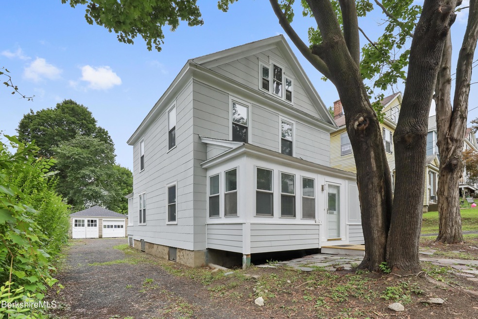 121 Plunkett St, Pittsfield, MA 01201 - photo 1