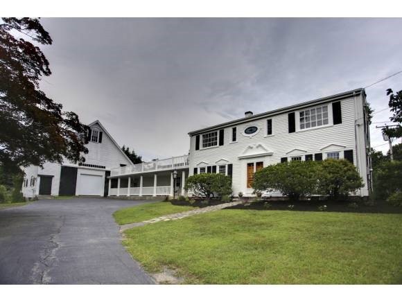 990 Maplewood Ave, Portsmouth, NH 03801 - photo 1