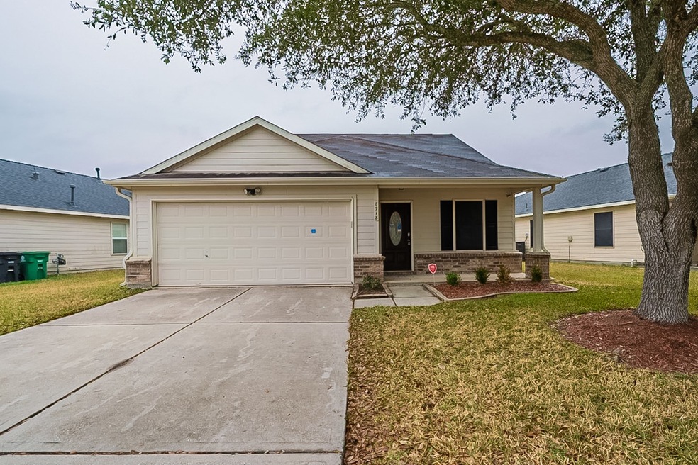 8918 Danbury Hollow Ln, Houston, TX 77075 - photo 1