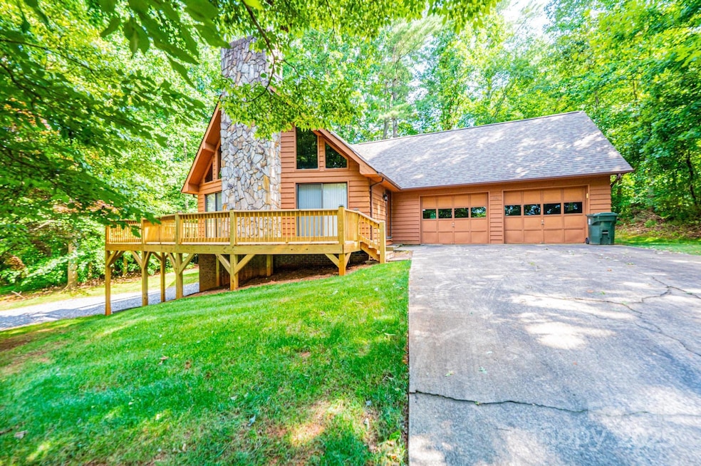 366 Charlois St, Hudson, NC 28638 - photo 1