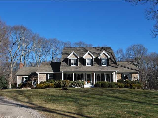 9 High Ridge Ct, Pawcatuck, CT 06379 - photo 1