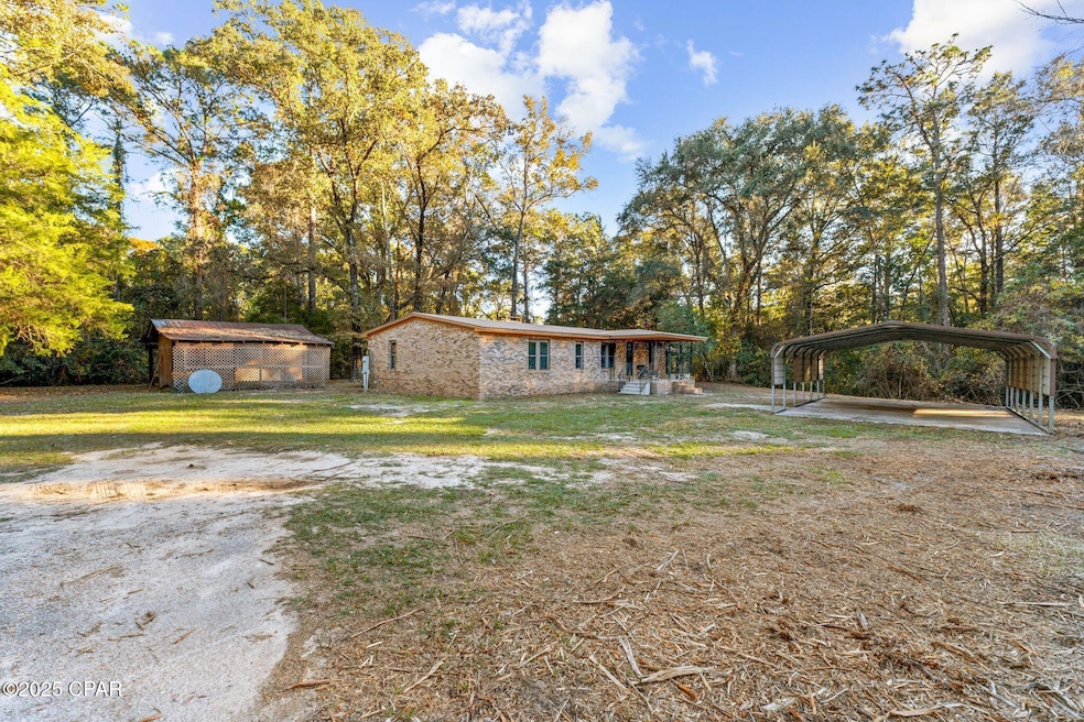 92 Howell Bluff Rd, Ponce de Leon, FL 32455 - photo 1