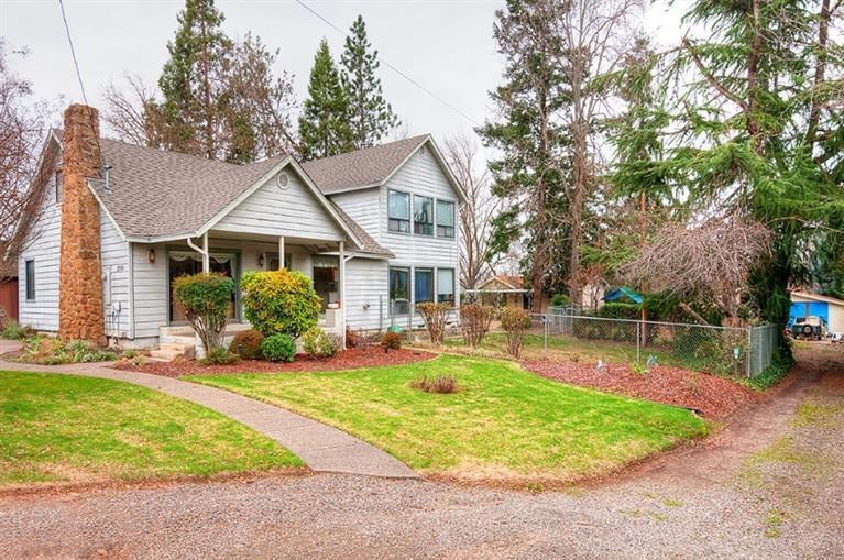 2995 E McAndrews Rd, Medford, OR 97504 - photo 1