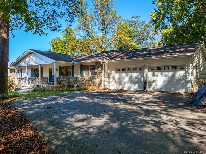 62 Wynne Dr, Asheville, NC 28806 - photo 1