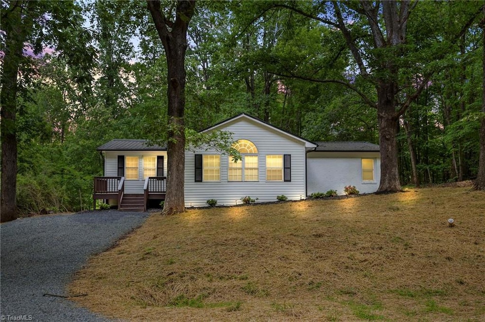 928 Bunting Rd, Asheboro, NC 27205 - photo 1