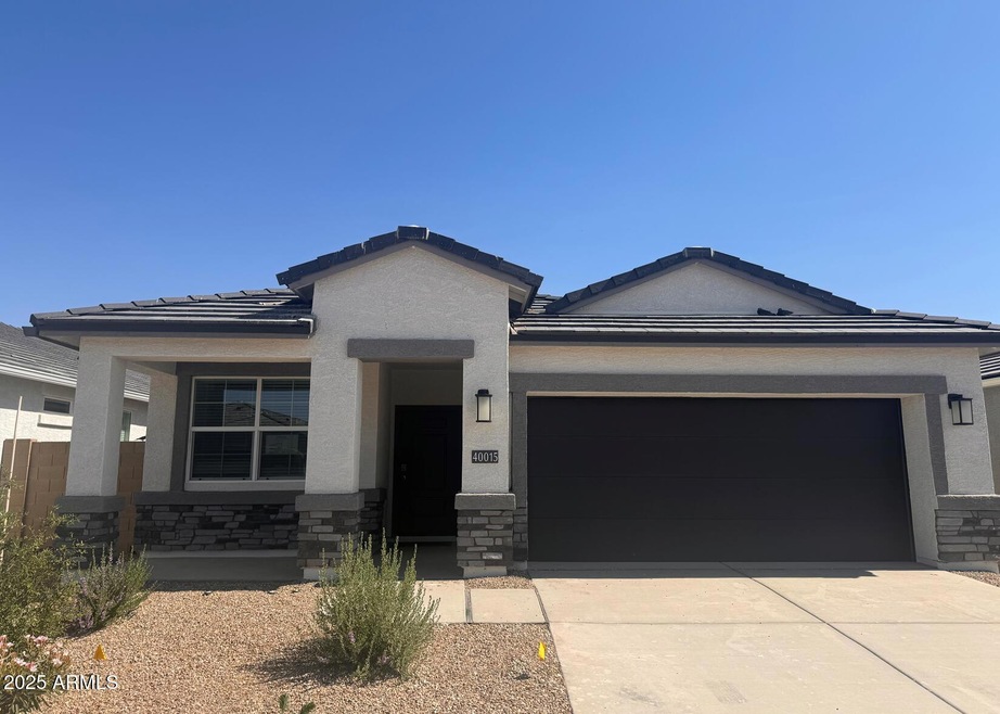Pending $315,990 • Co-Listing Agent