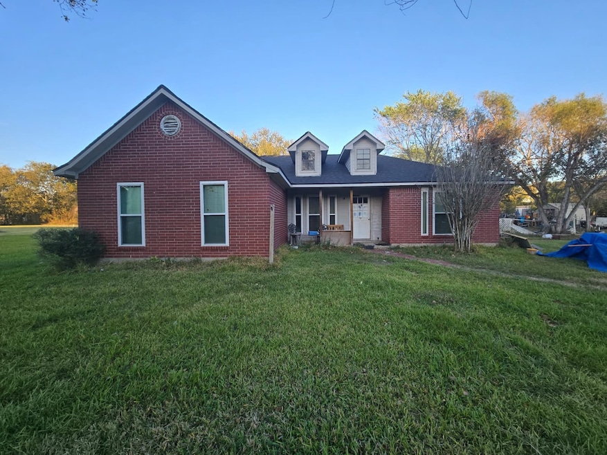 10527 Mary Ln, Manvel, TX 77578 - photo 1