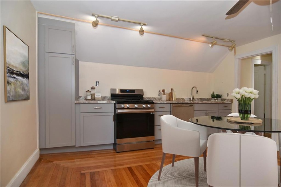 2915 Post Rd, Warwick, RI 02886 - photo 1