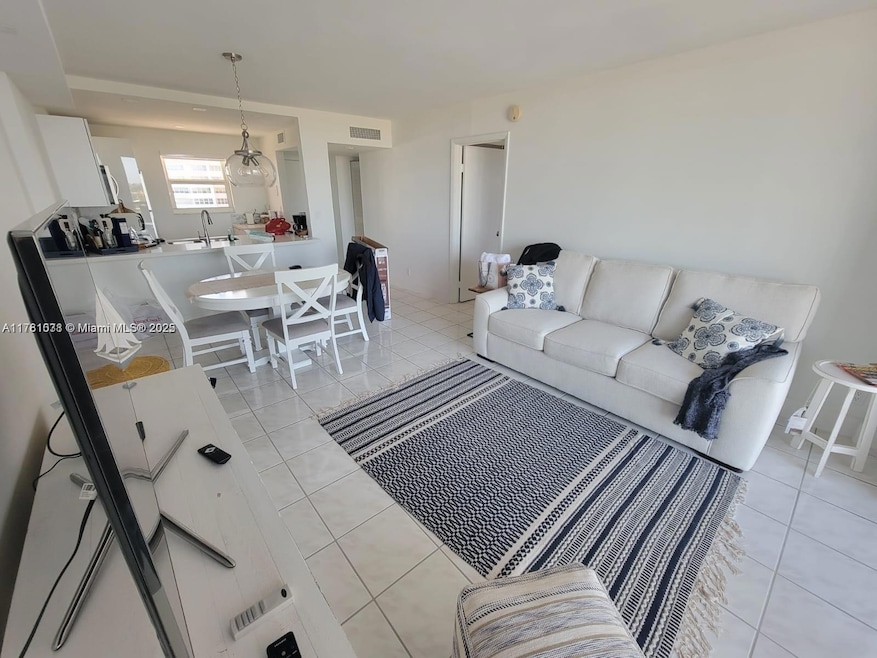 Delphi Towers unit 905, Pompano Beach, FL 33062 - photo 1