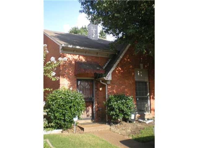 3578 Bishops Gate Dr, Memphis, TN 38115 - photo 1