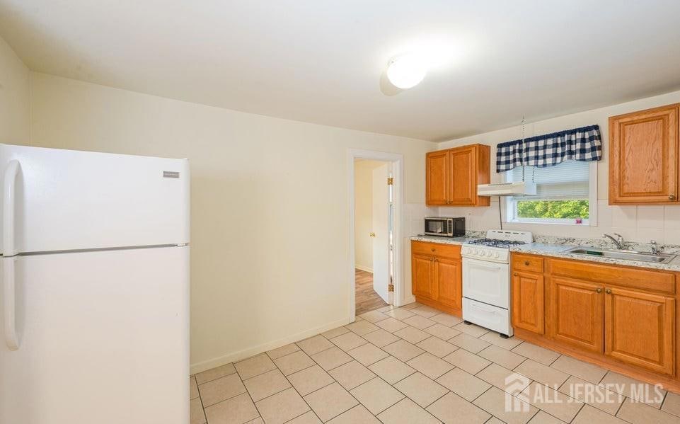 For Rent $1,750/month