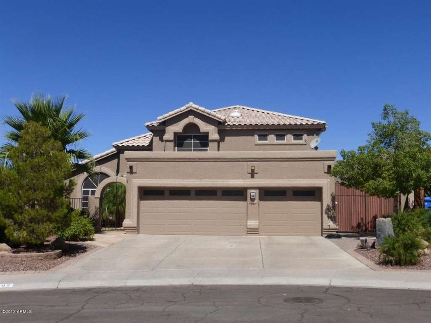 Great Curb Appeal!