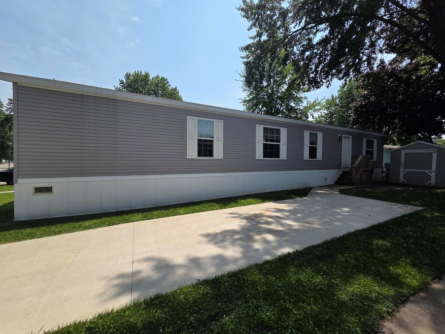 For Rent $1,429/month