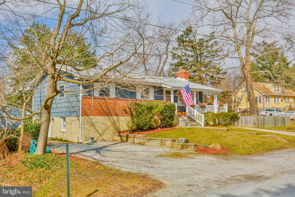 466 Kent Ave, Catonsville, MD 21228 - photo 1