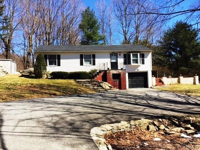 18 Algonquin Rd, Carmel, NY 10512 - photo 1