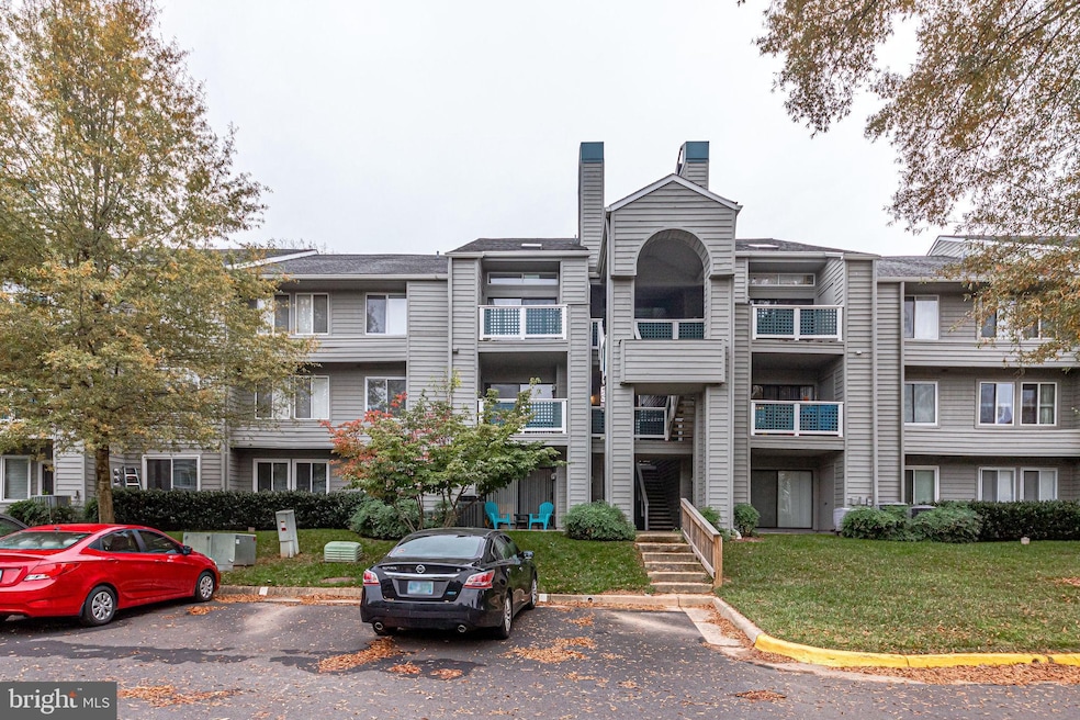 1508 Summerchase Ct, Reston, VA 20194 - photo 1