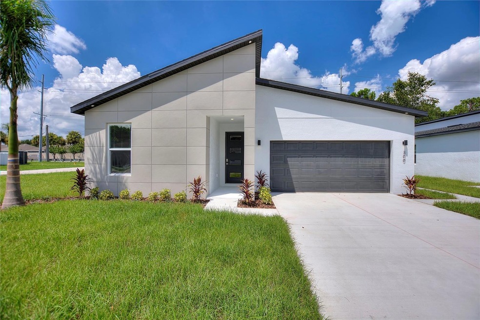 300 Royal Palm Way, Winter Haven, FL 33881 - photo 1