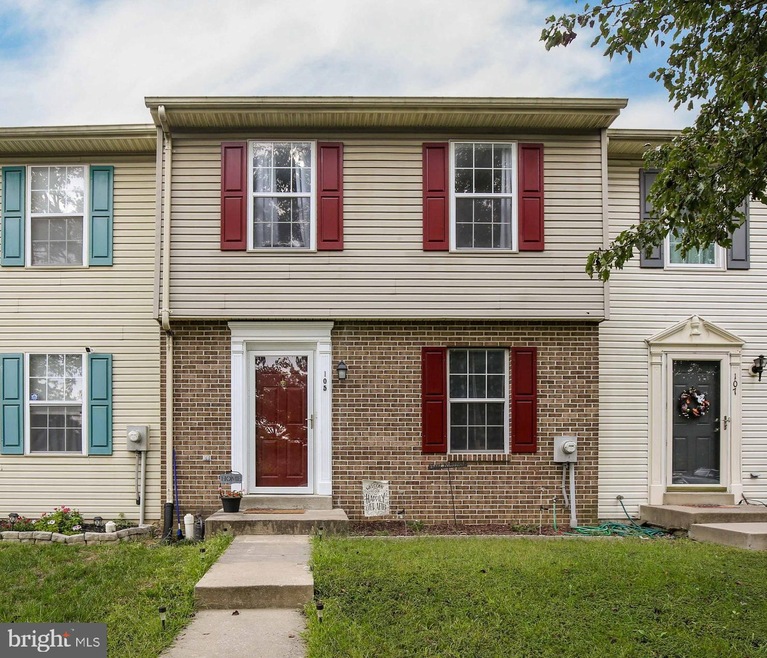 105 Georgetowne Ct, Stephens City, VA 22655 - photo 1