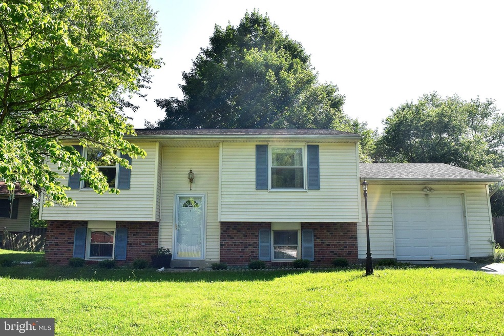 19036 Staleybridge Rd, Germantown, MD 20876 - photo 1