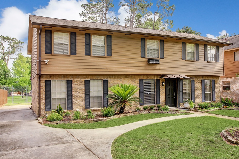 4926 Droddy St, Houston, TX 77091 - photo 1