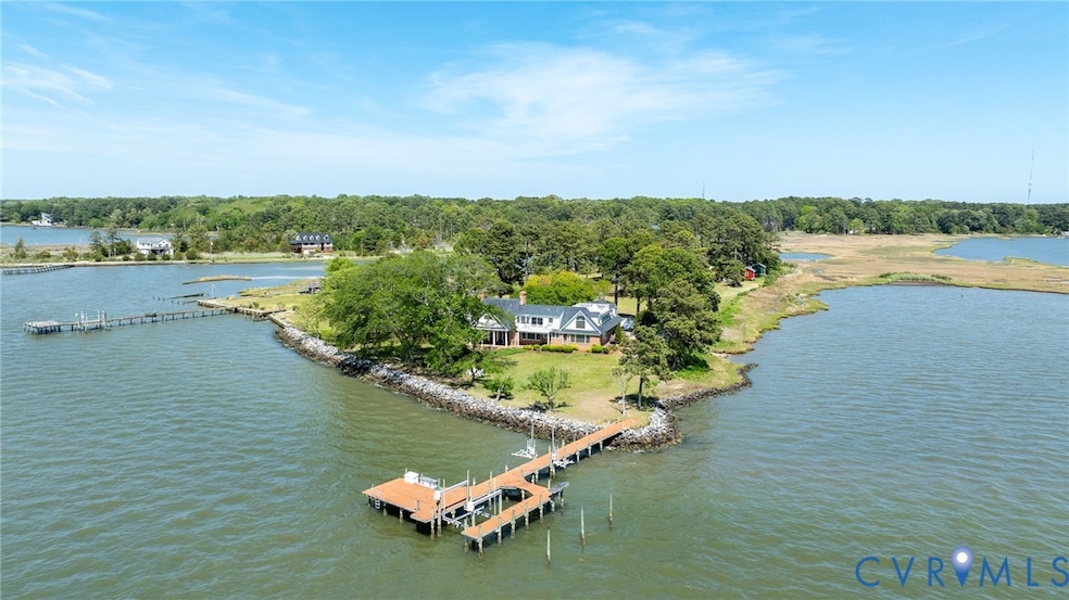 6454 Carmines Island Ln, Hayes, VA 23072 - photo 1