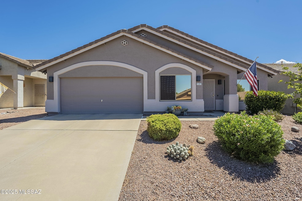 2-web-or-mls-Nicolette-2