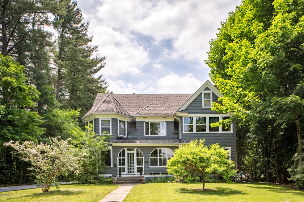 146 West Ave, Great Barrington, MA 01230 - photo 1