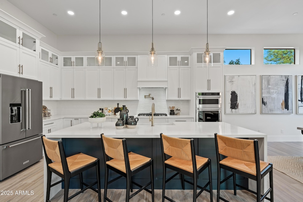 Under Contract $1,595,000