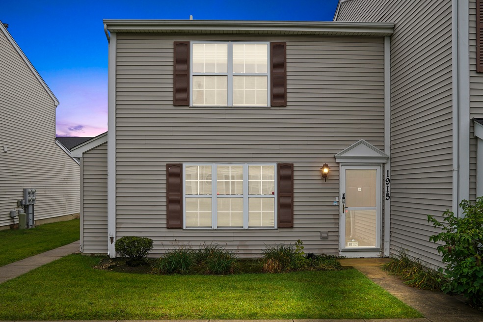 1915 Mayan Ct, Joliet, IL 60435 - photo 1