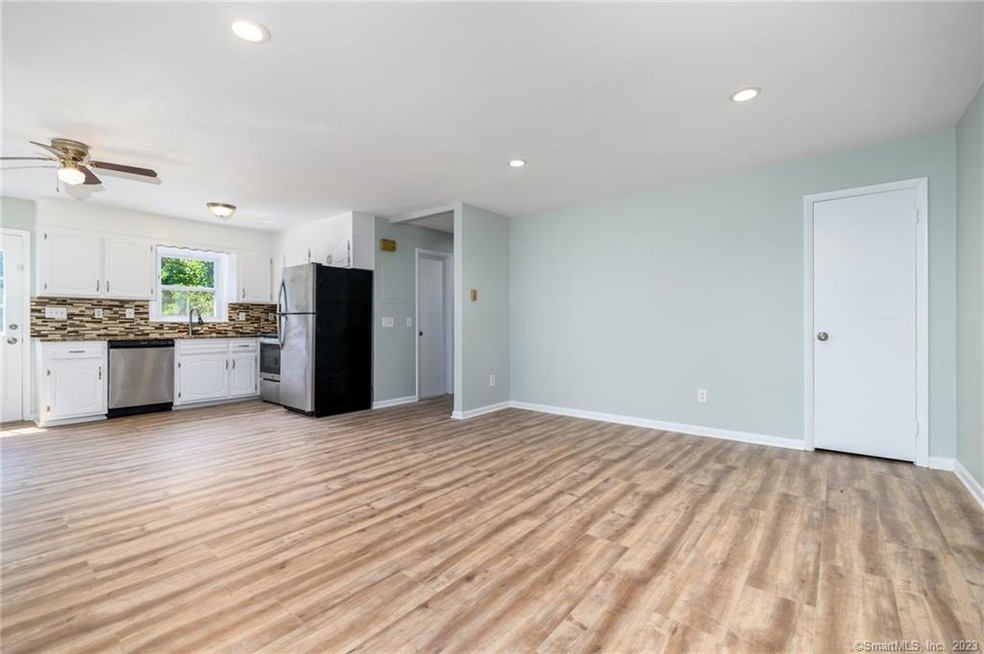 51 Elmwood Ave unit 2, Norwalk, CT 06854 - photo 1