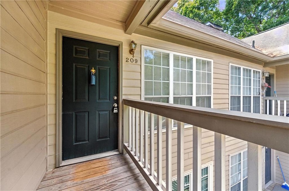 209 Mill Pond Ct SE unit 209, Smyrna, GA 30082 - photo 1