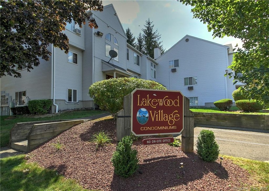 147 Hamden Ave unit C, Waterbury, CT 06704 - photo 1