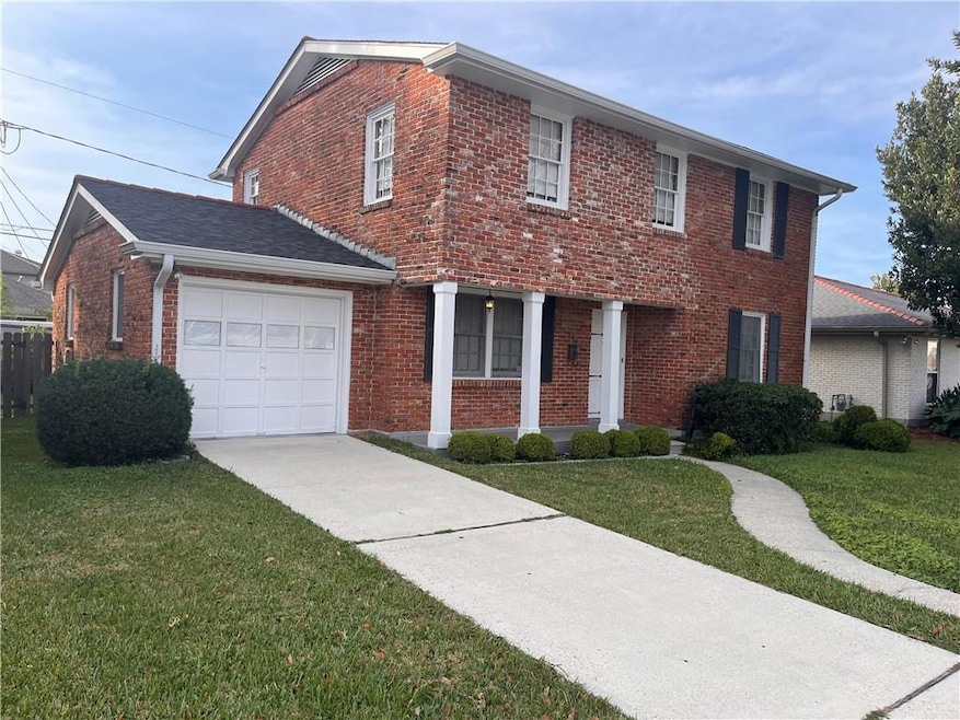 For Sale $404,000 • Co-Listing Agent