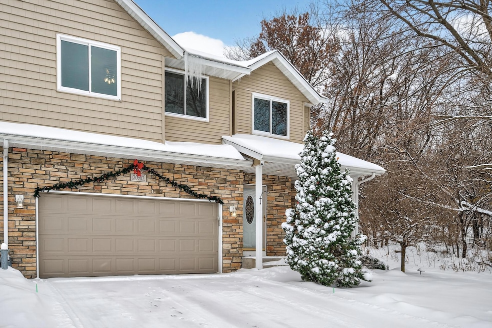 20607 Keystone Ave, Lakeville, MN 55044 - photo 1