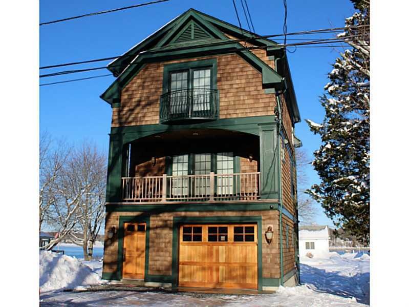 22 Wilcox St, Bristol, RI 02809 - photo 1