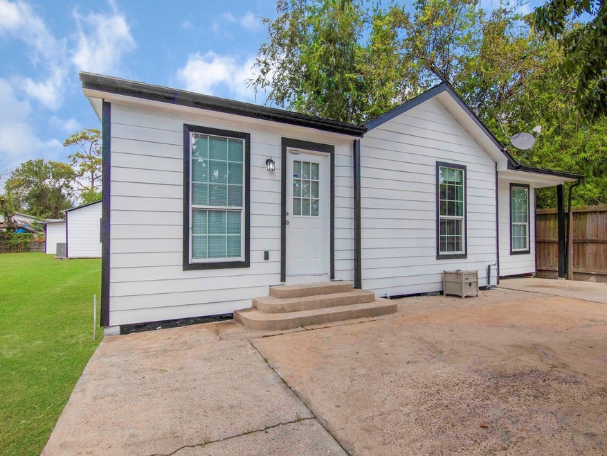 721 Doverside St unit 1, Houston, TX 77022 - photo 1