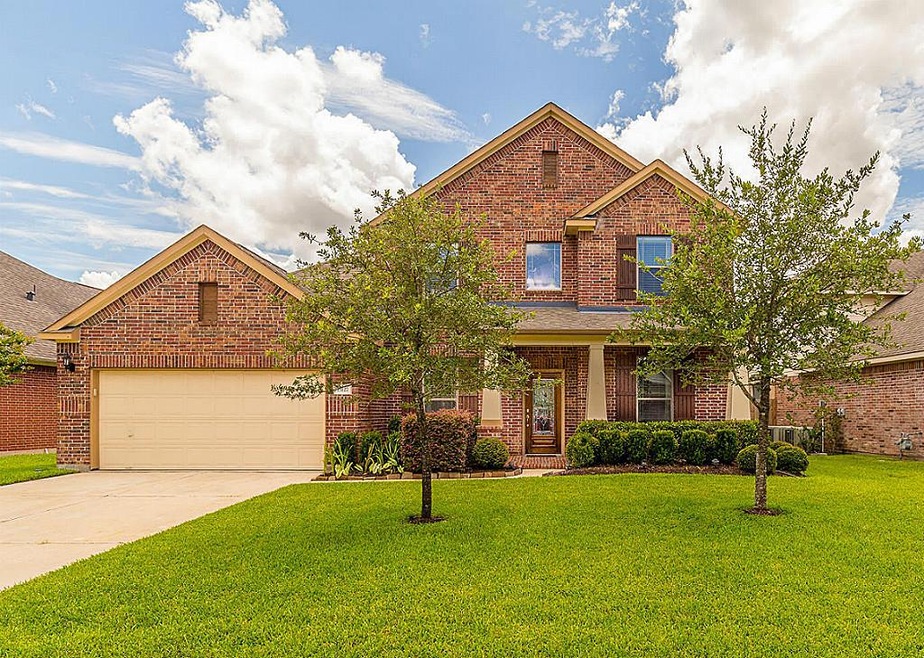 WELCOME HOME! This is a special home with tons of space and options!