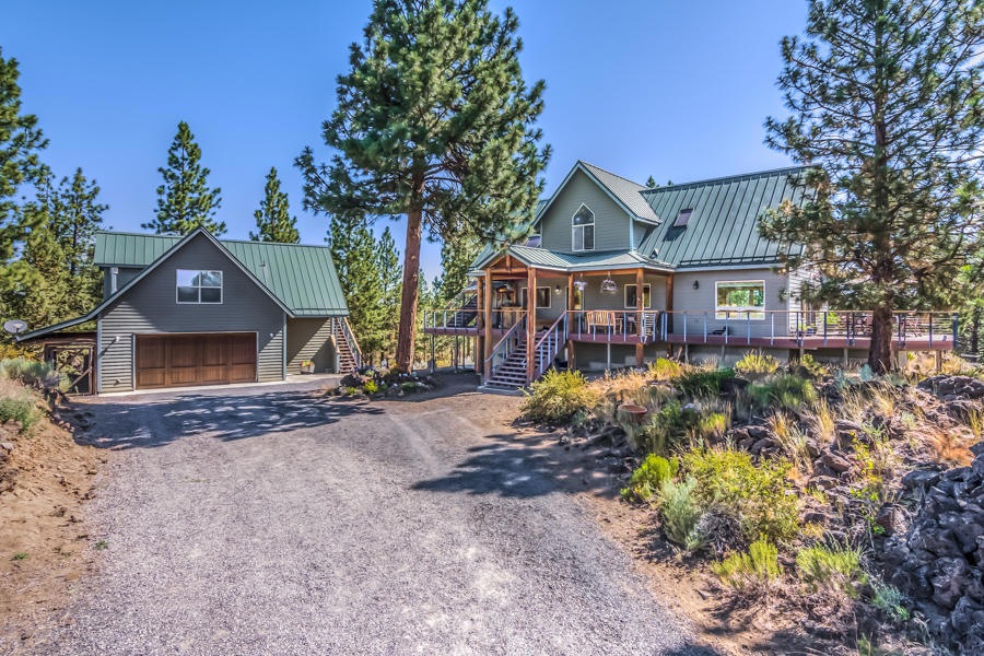 21295 Back Alley Rd, Bend, OR 97702 - photo 1