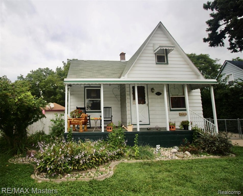 Welcome Home to 976 Lafayette! Sit and relax on yo