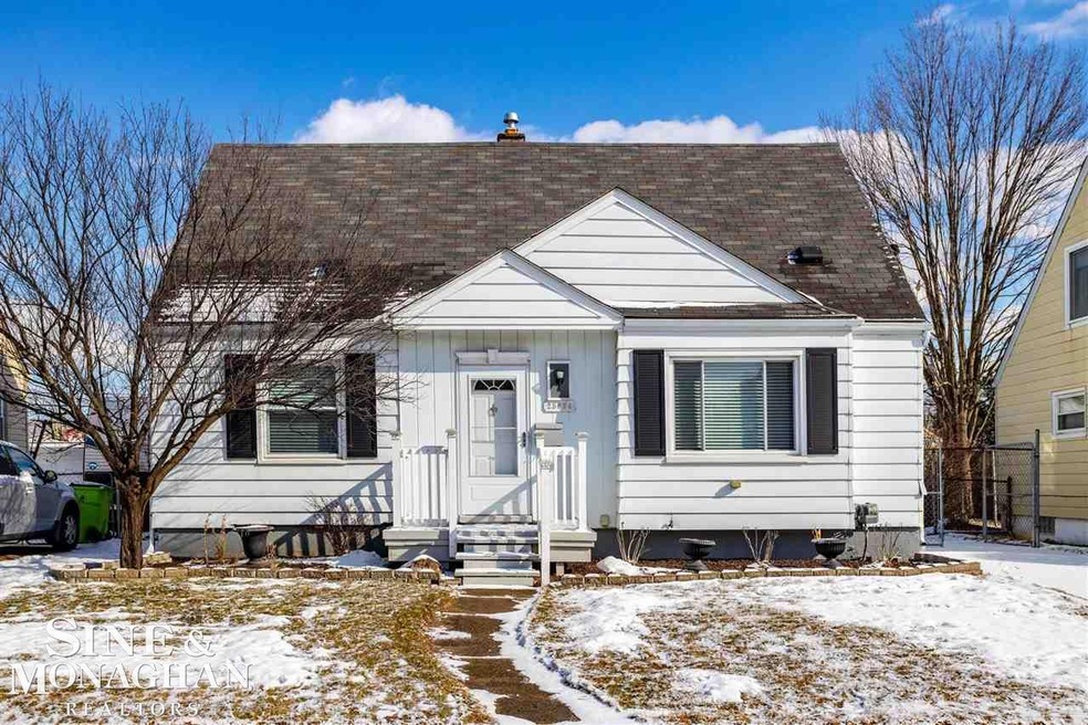 25594 Wiseman St, Roseville, MI 48066 - photo 1