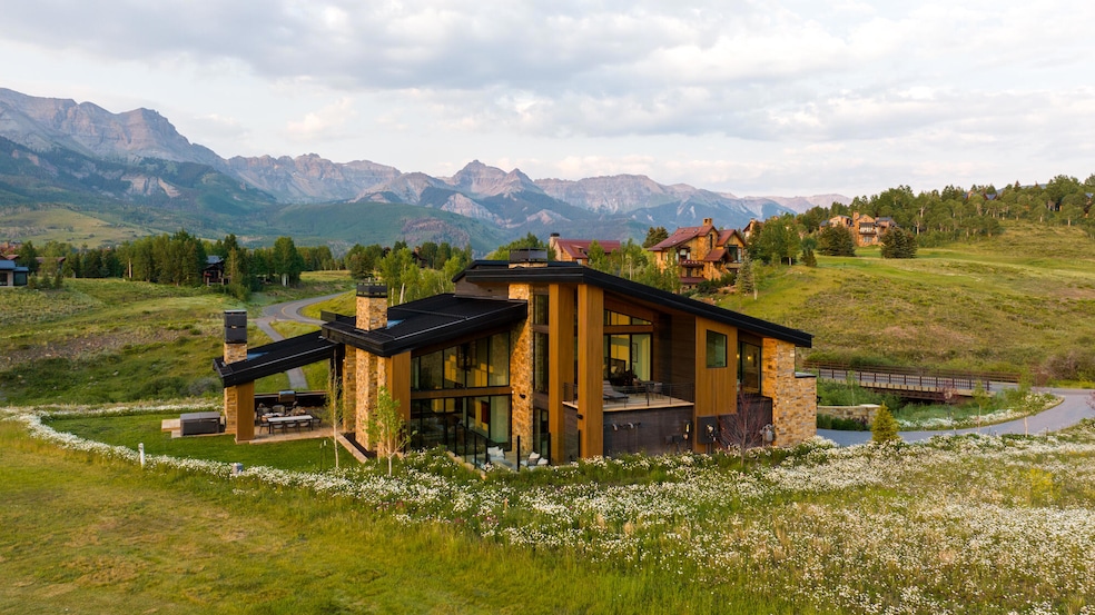For Sale $13,100,000 • Co-Listing Agent