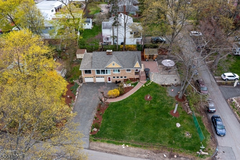 1031 Lake Shore Dr, Parsippany, NJ 07054 - photo 1