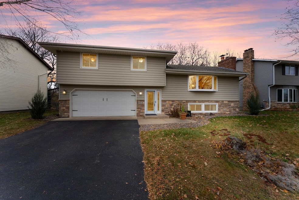 8924 66th Ave N, Brooklyn Park, MN 55428 - photo 1