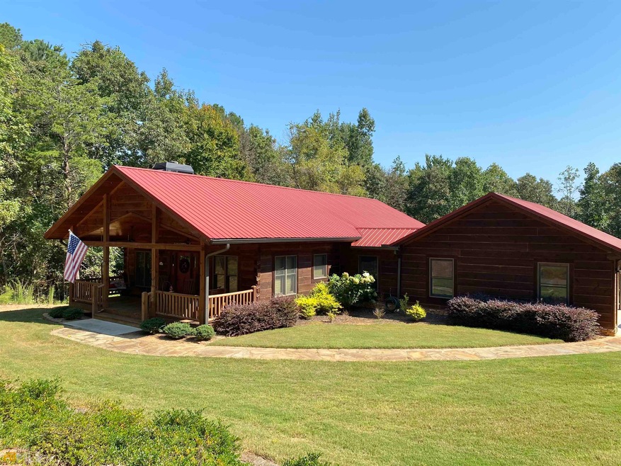 5039 Blackberry Ln, Buford, GA 30518 - photo 1