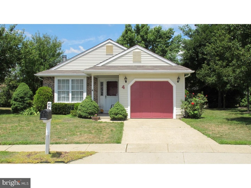 4 Owens Ct, Mount Laurel, NJ 08054 - photo 1