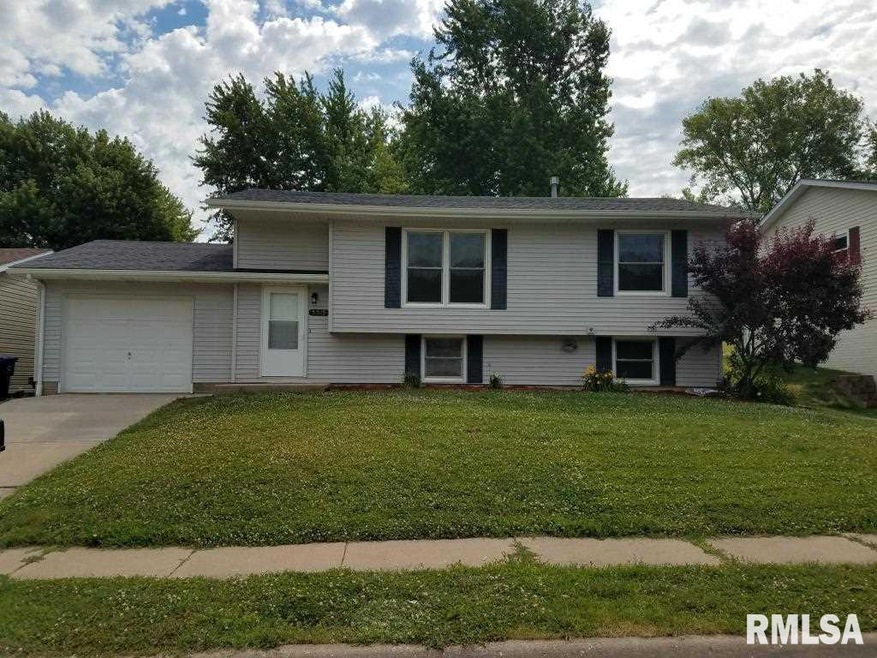 5515 Hillandale Rd, Davenport, IA 52806 - photo 1
