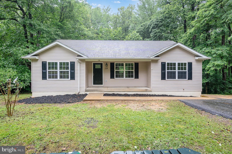 114 Dragoon Dr, Montross, VA 22520 - photo 1