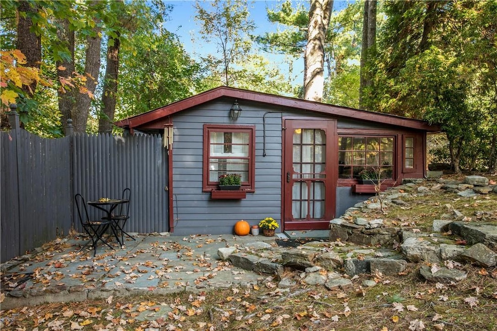 306 Quaker Rd unit Cottage, Chappaqua, NY 10514 - photo 1