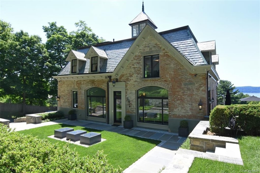 20 Strawberry Ln, Irvington, NY 10533 - photo 1