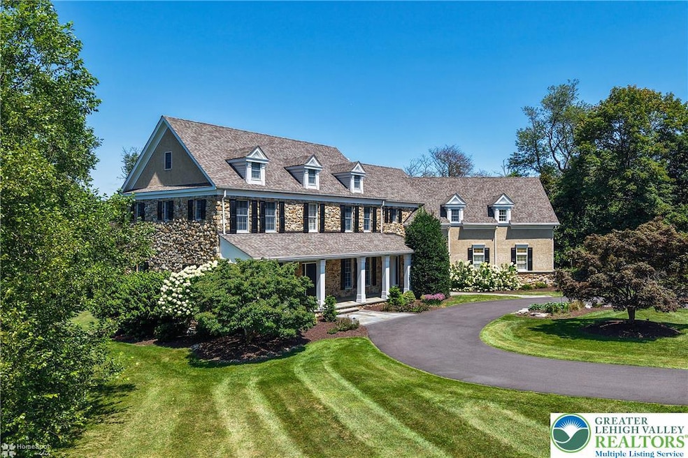 2021 Sir Walters Way, Hellertown, PA 18055 - photo 1